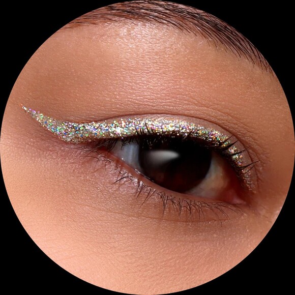 glittereyeliner